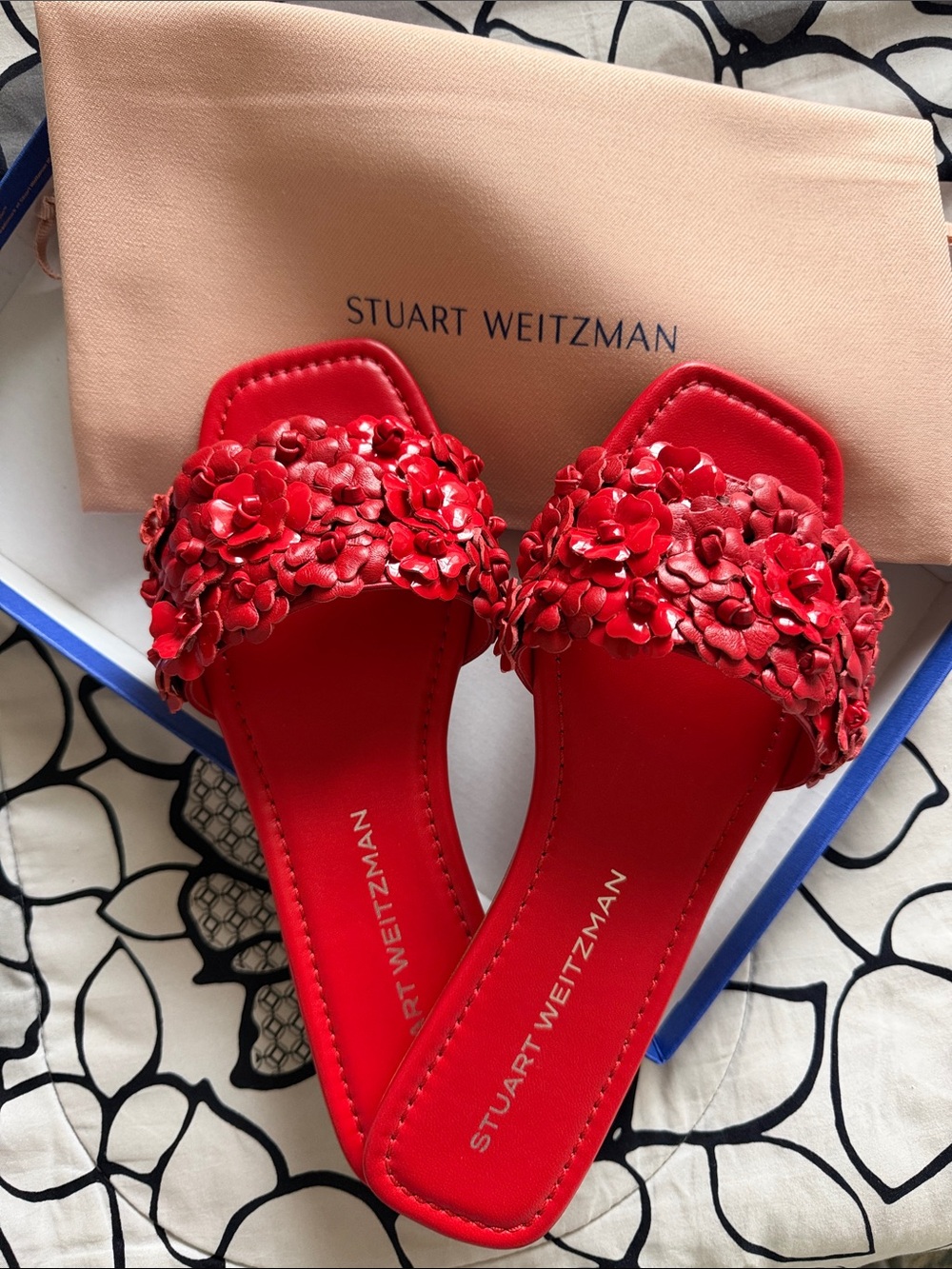 New! Stuart Weitzman Red Meadow slide sandal